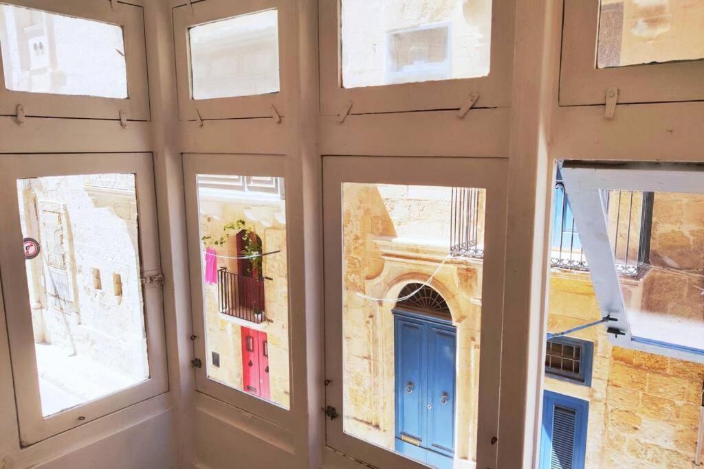 Superbly Located Cosy 2-Bedroom Apartment バレッタ エクステリア 写真