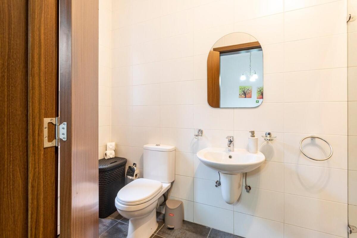 Superbly Located Cosy 2-Bedroom Apartment バレッタ エクステリア 写真